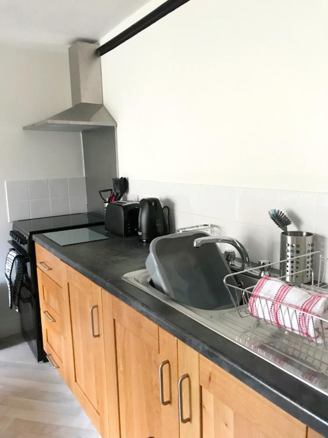 The Beach Hut - 1 Bedroom Apartment Near The Beach Bornemouth Extérieur photo